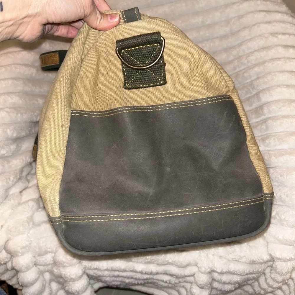 GH Bass & Co. VINTAGE Canvas & Leather Duffle Weekender Bag Tan/Green/Brown RARE